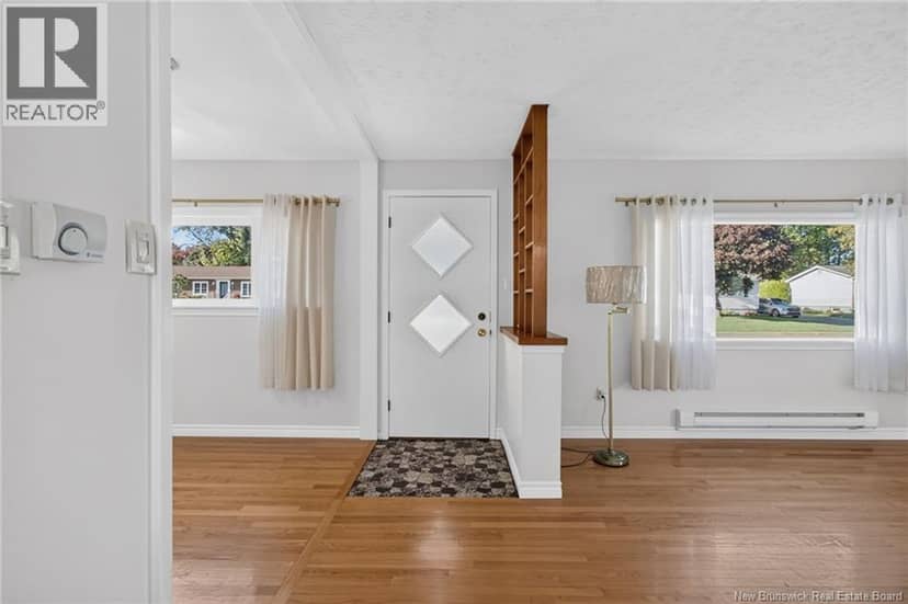 22 Ashburn Avenue — photo 10 of 40