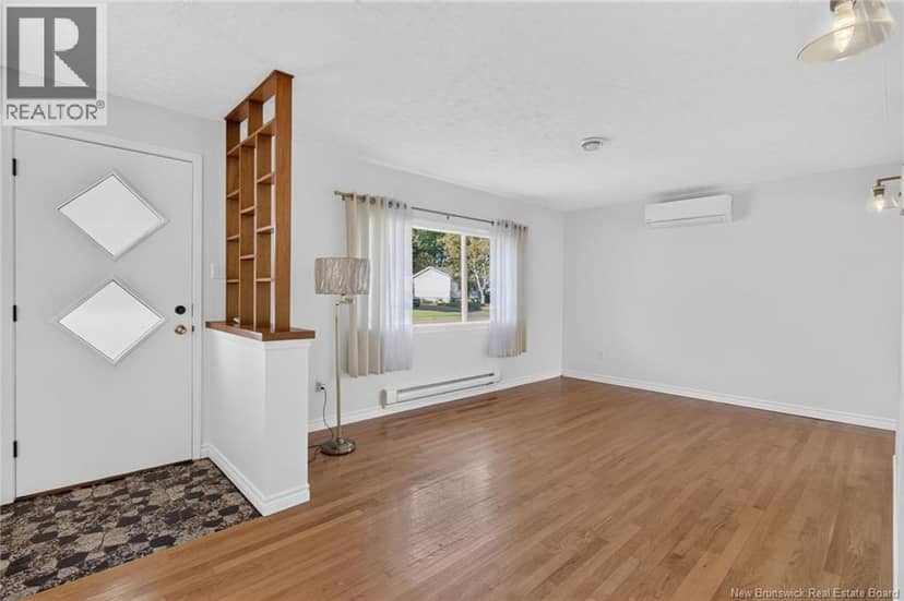 22 Ashburn Avenue — photo 11 of 40