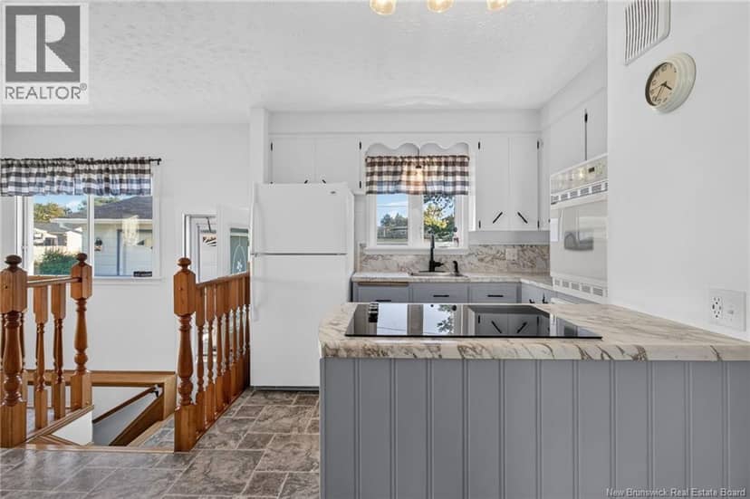 22 Ashburn Avenue — photo 18 of 40