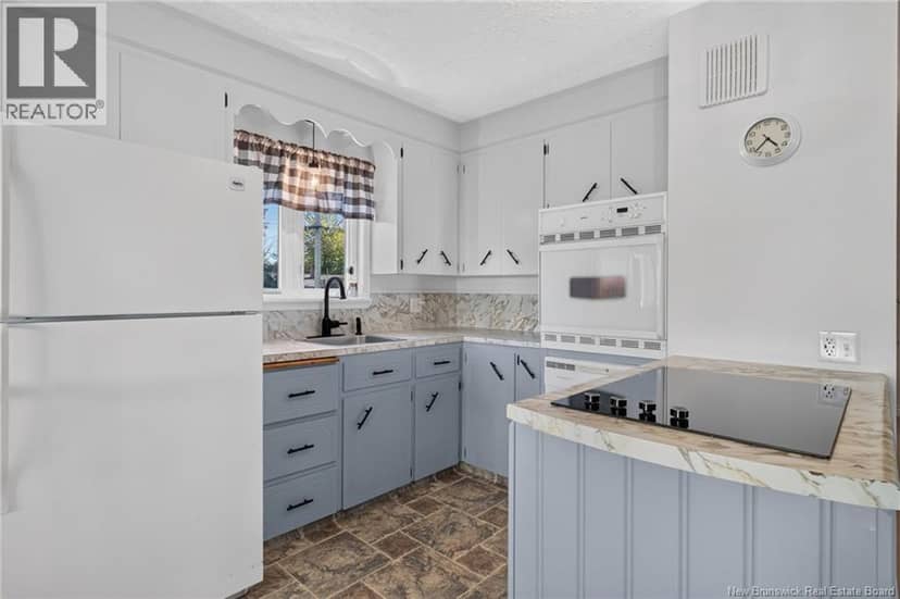 22 Ashburn Avenue — photo 20 of 40