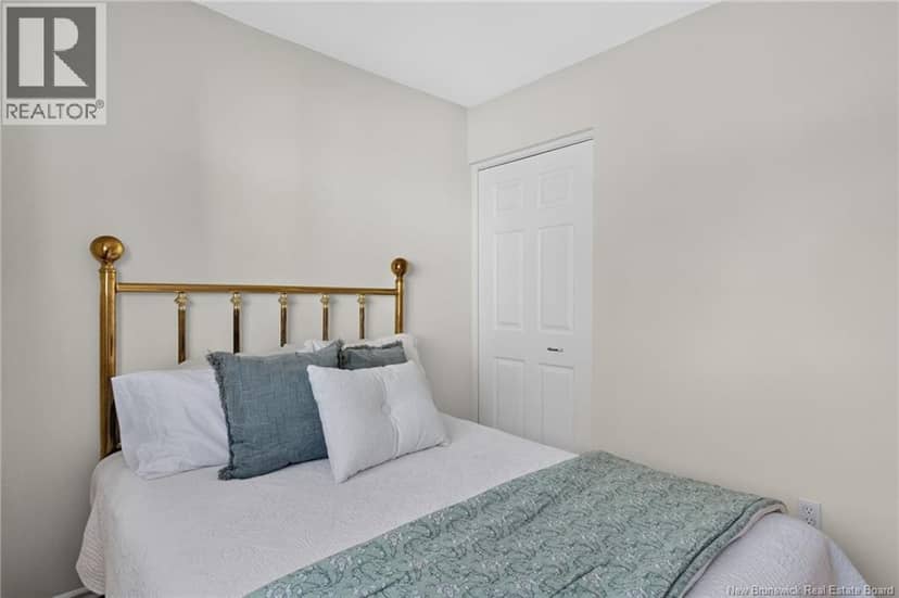 22 Ashburn Avenue — photo 32 of 40