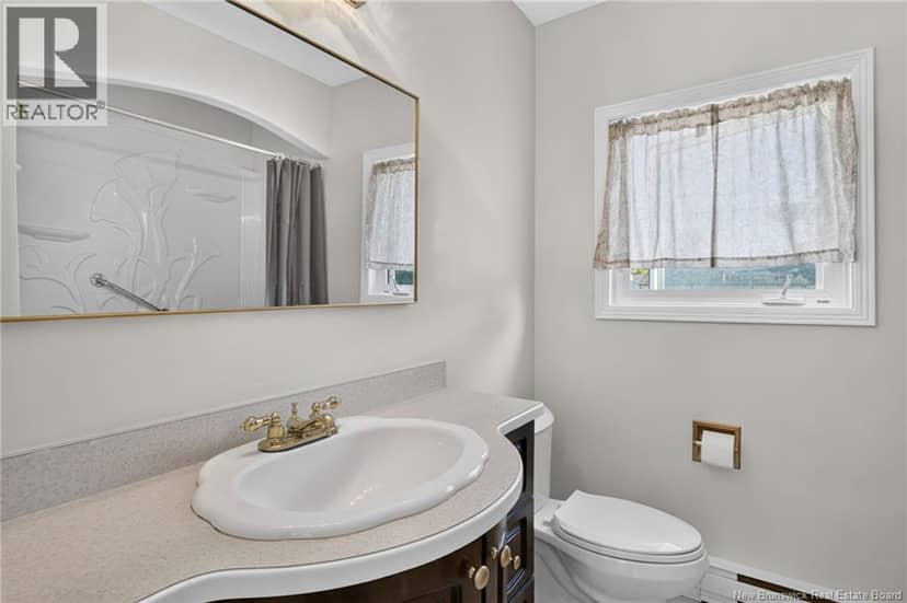22 Ashburn Avenue — photo 34 of 40