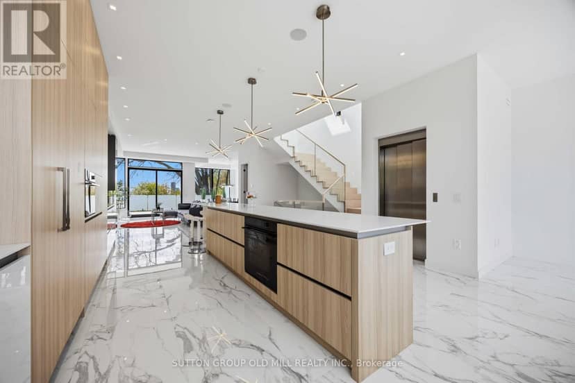 89 Regal Road — photo 14 of 40