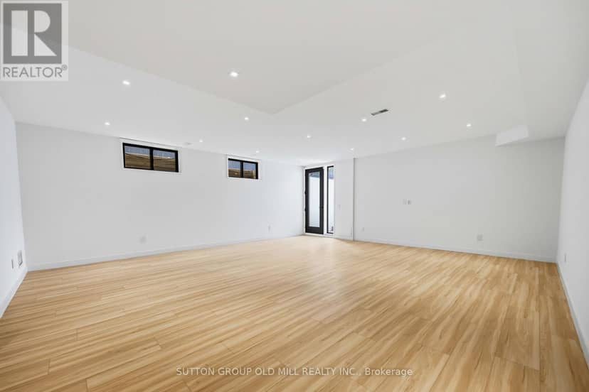89 Regal Road — photo 19 of 40