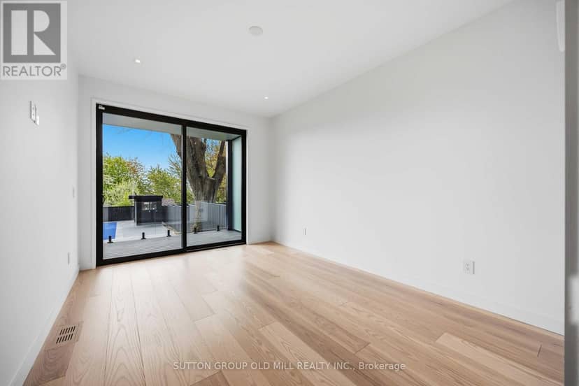 89 Regal Road — photo 21 of 40