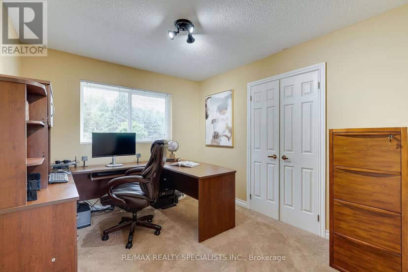 44 George Crescent — photo 27 of 40
