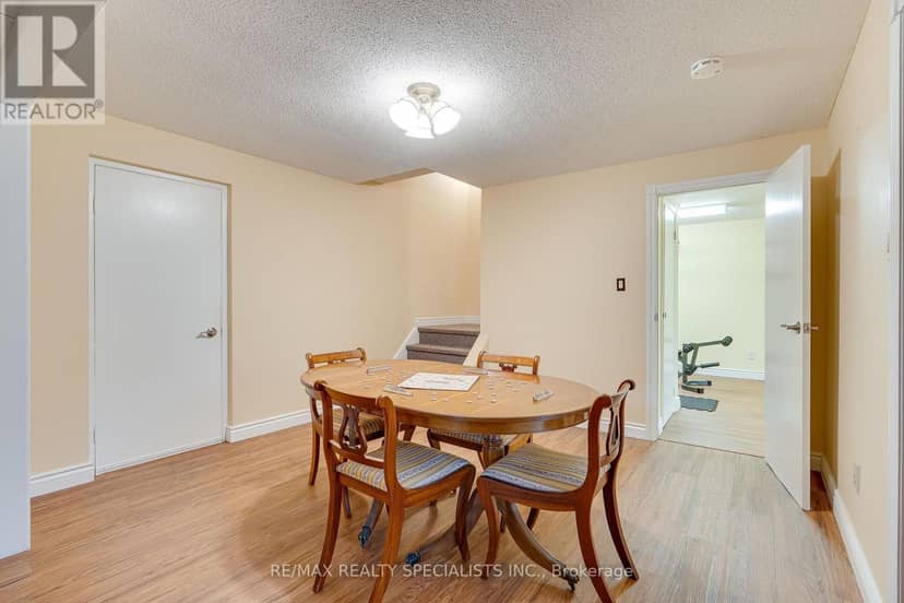 44 George Crescent — photo 31 of 40