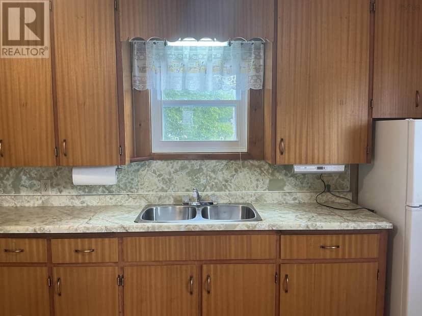 21 Elm Street — photo 12 of 25