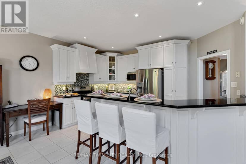 308 Deer Ridge Drive — photo 17 of 40