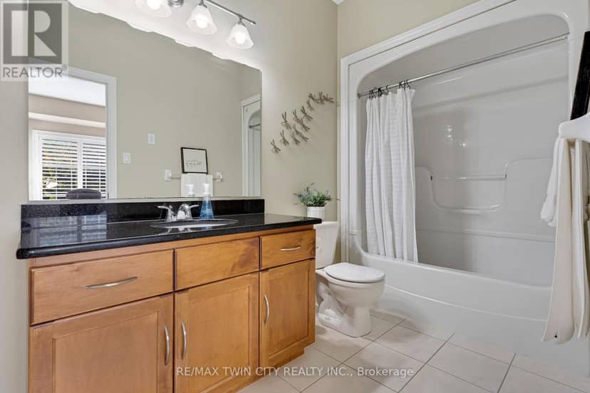 308 Deer Ridge Drive, Kitchener, photo 7