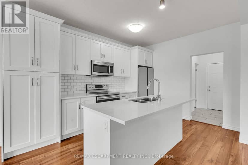 1318 Caen Avenue — photo 15 of 40