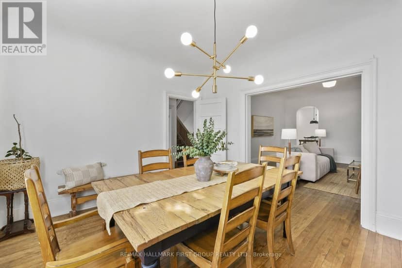 63 King Street E — photo 8 of 40