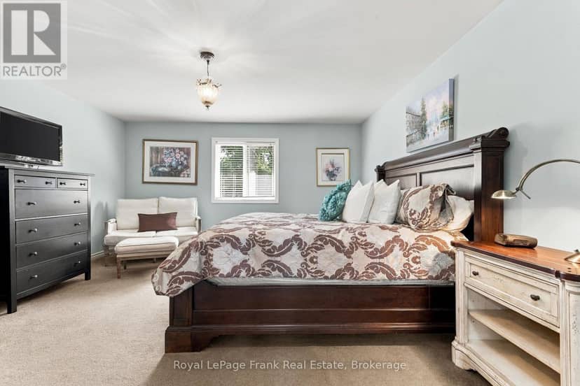 7 Verna Drive — photo 33 of 40