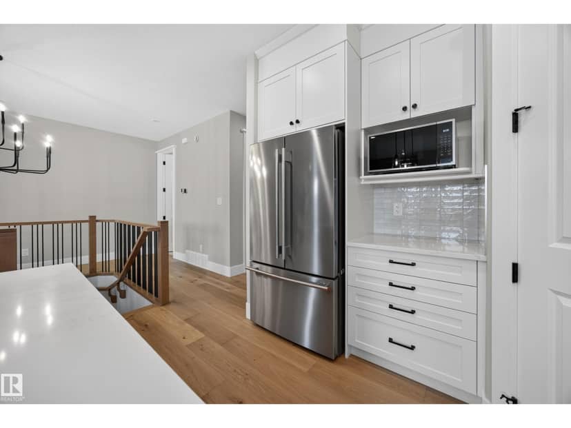 209 Hampshire Pt — photo 17 of 40