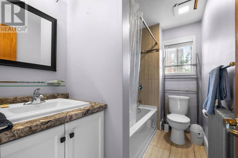 48-52 HILLSBOROUGH Street — photo 18 of 32
