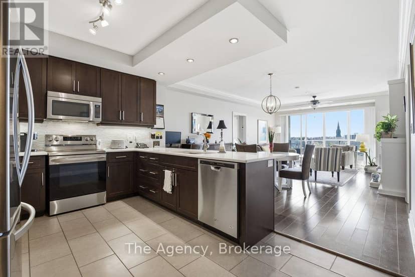 901 - 160 Macdonell Street — photo 13 of 39