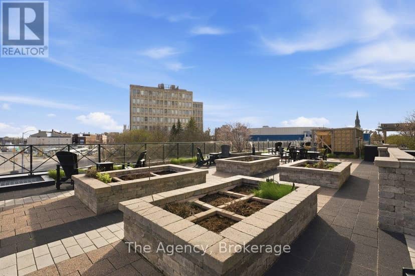 901 - 160 Macdonell Street — photo 37 of 39