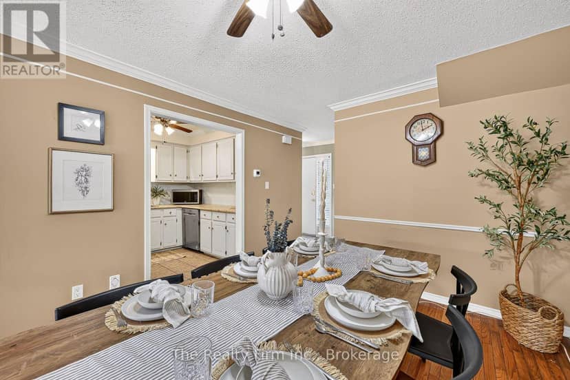 528 Ingersoll Avenue — photo 9 of 33