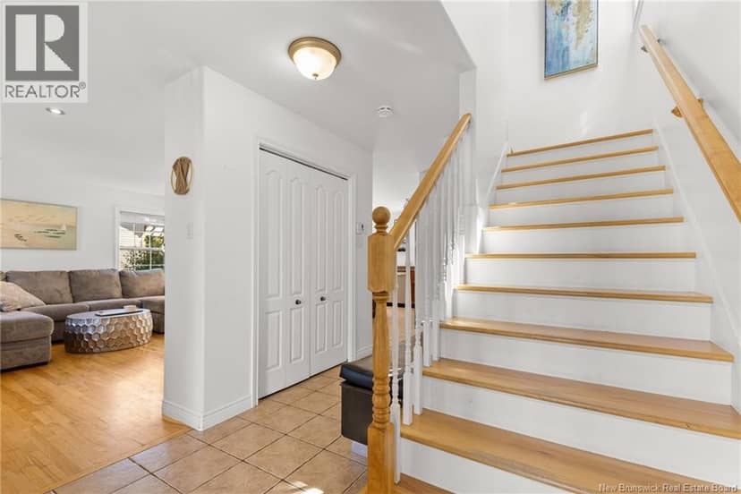35 Du Ruisseau Street — photo 4 of 39