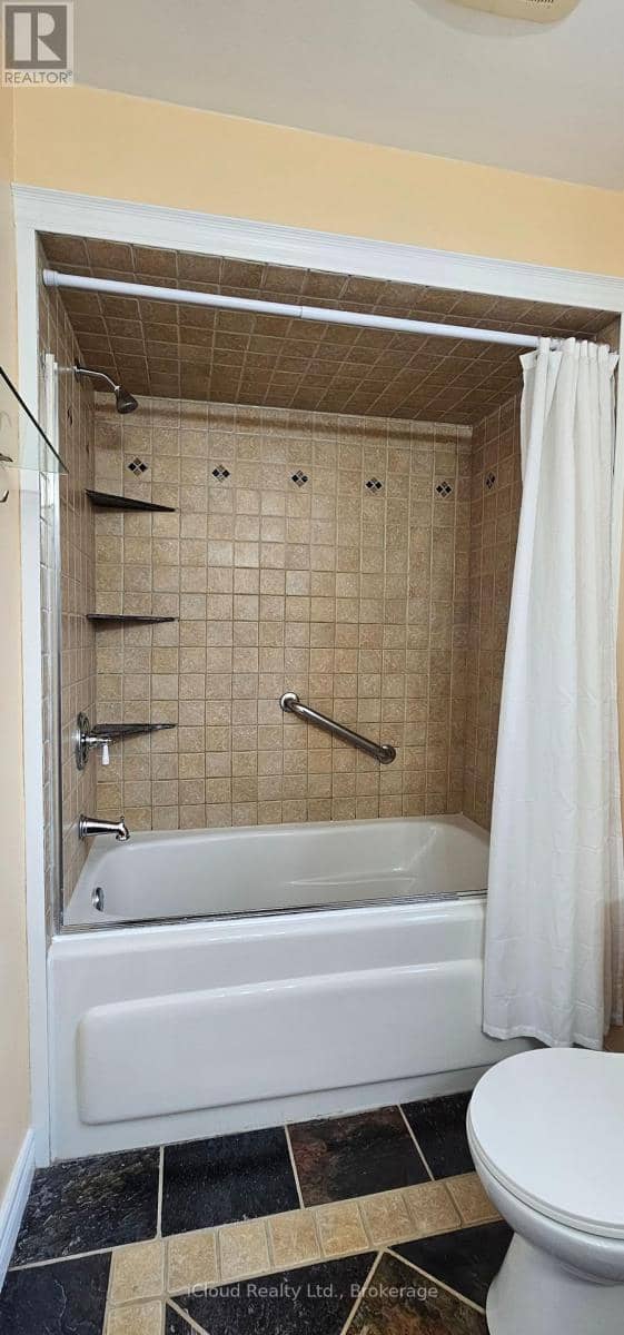 12 Simmons Boulevard — photo 14 of 30