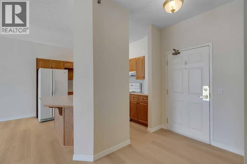 203, 4835 Dalhousie Drive NW — photo 11 of 33