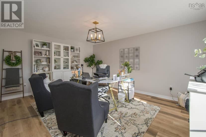 931 King Street — photo 20 of 40