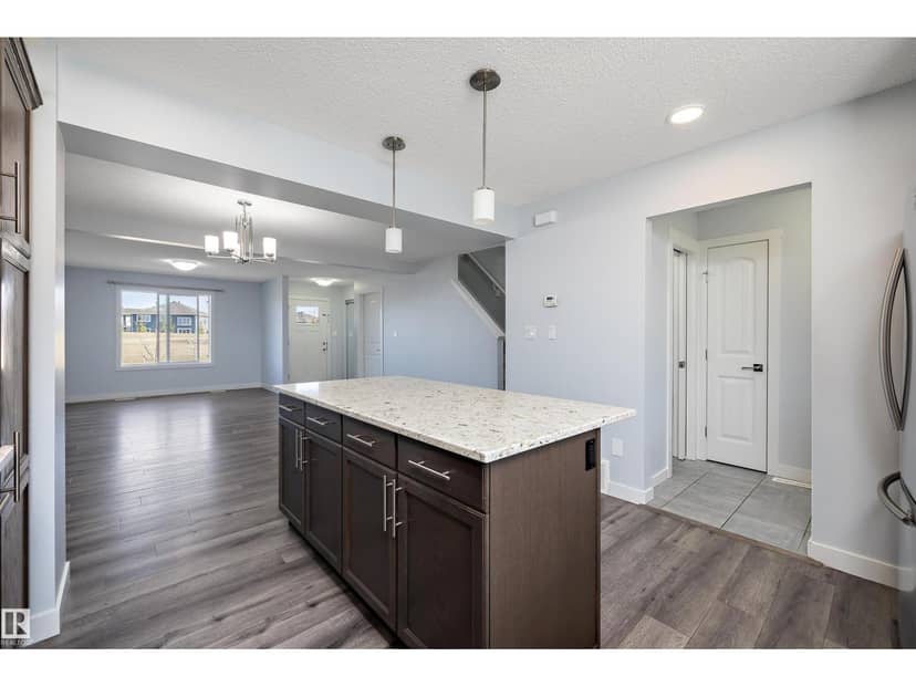 2611 14 AV NW — photo 12 of 40