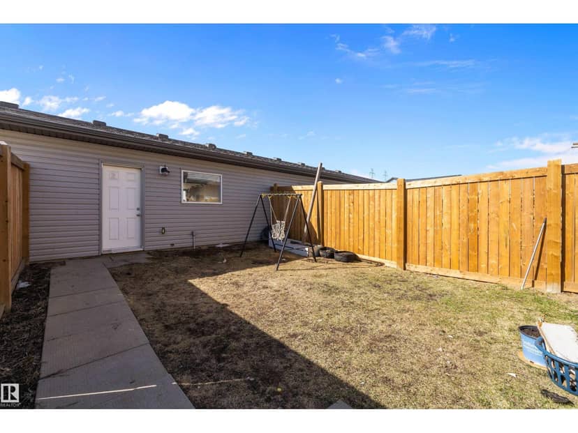 2611 14 AV NW — photo 40 of 40