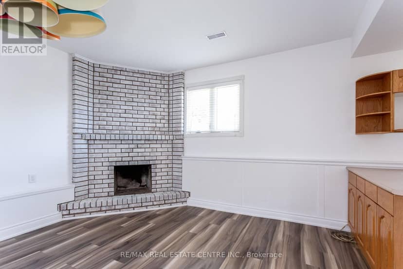4386 Curia Crescent — photo 21 of 32