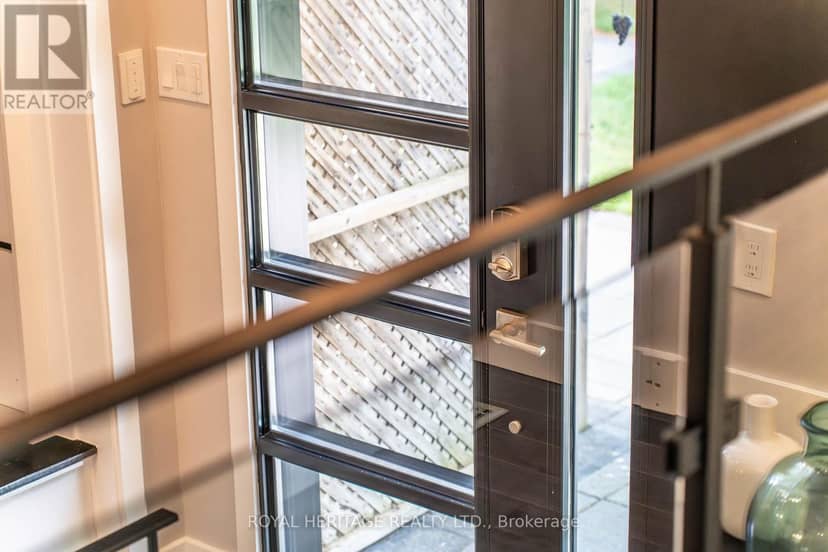 5260 Coronation Road, Whitby, photo 8