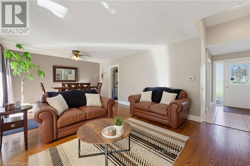 27 Brier Crescent — photo 11 of 40