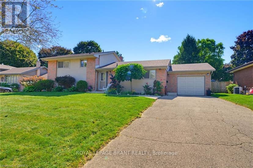27 Brier Crescent — photo 5 of 40