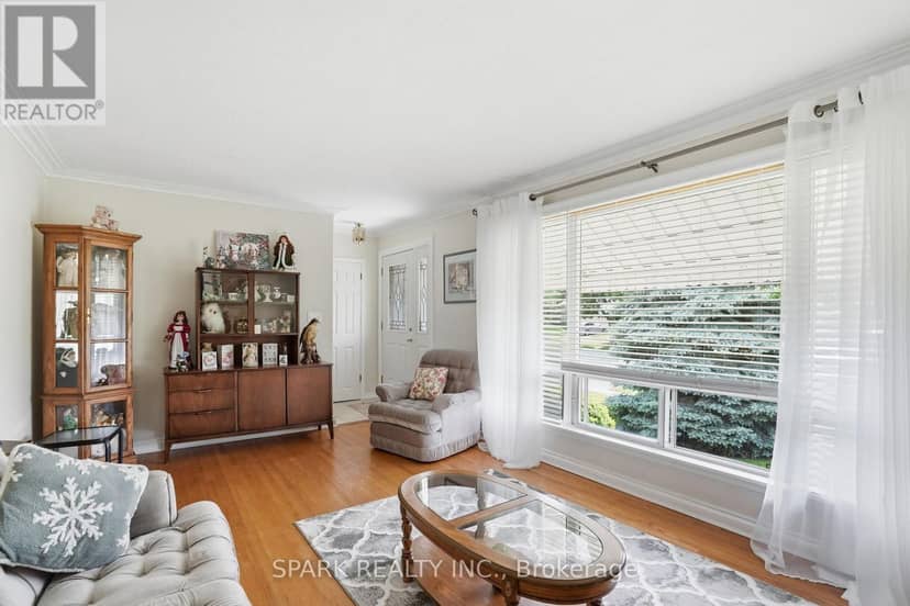 416 Delrex Boulevard — photo 8 of 40