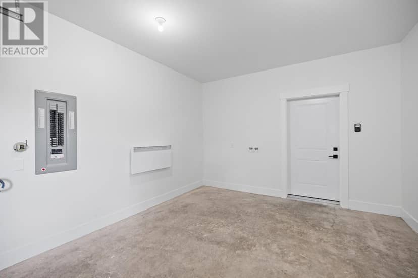 125 Samantha Lane — photo 33 of 37