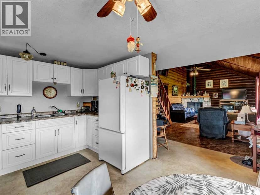 12228 Range Road 64 — photo 14 of 40