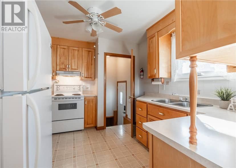 36 Kelly Street — photo 10 of 26