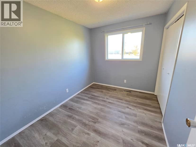 9 Stack CRESCENT, Meadow Lake, photo 8