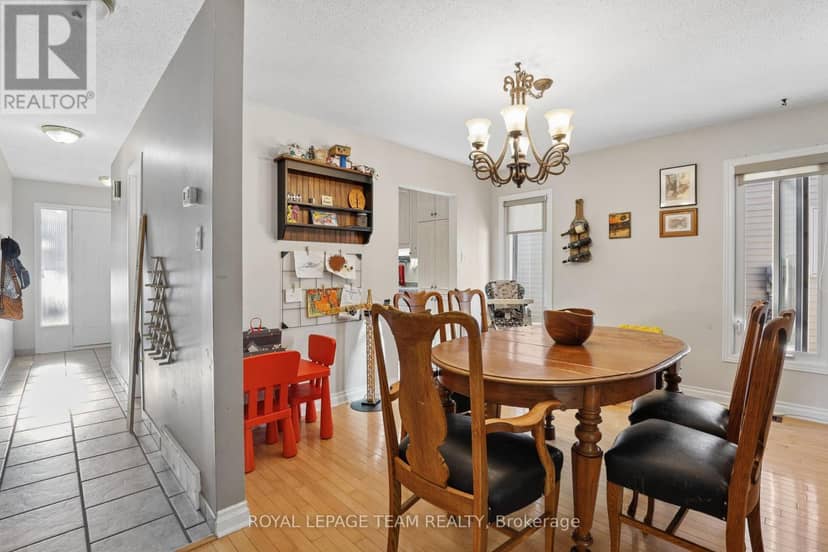 1133 St Emmanuel Terrace — photo 14 of 40