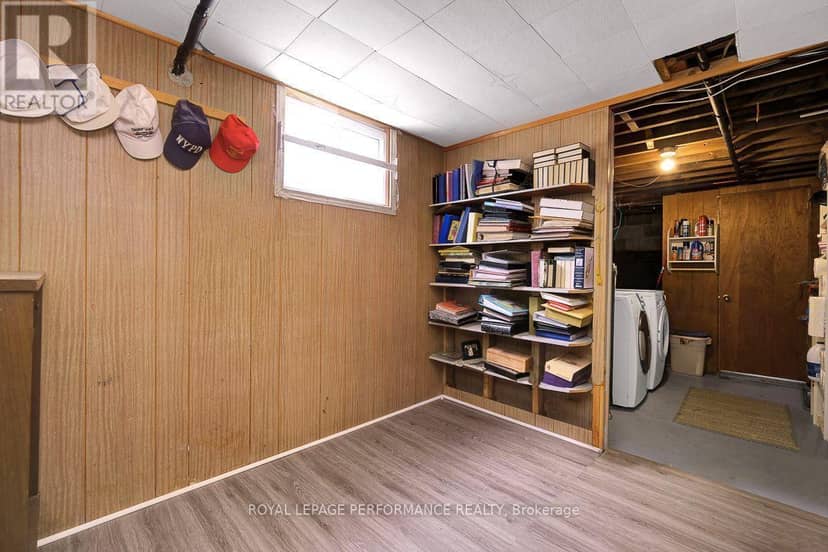 550 Wolffdale Crescent — photo 29 of 40