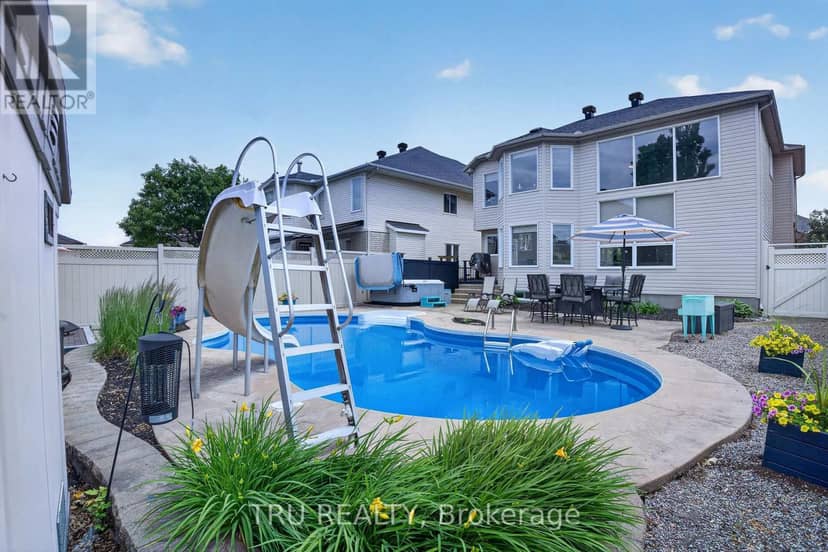 57 Golflinks Drive, Ottawa, photo 2