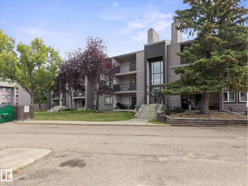 #301 55 Akins Dr NW, St. Albert, photo 2