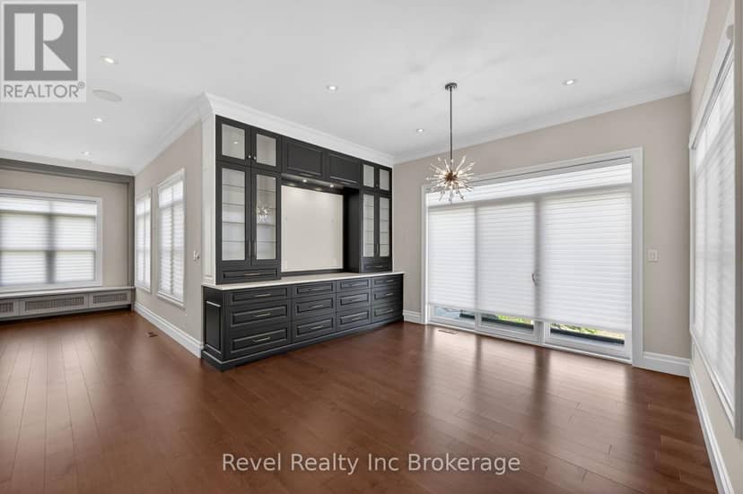 241 Tamarack Boulevard — photo 15 of 40