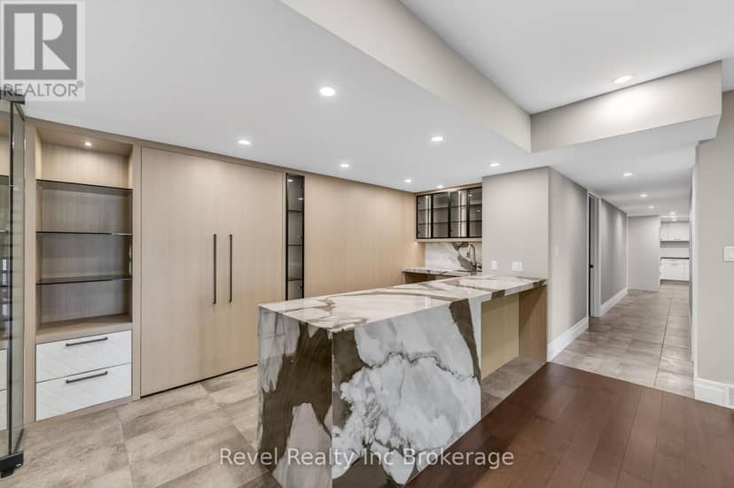 241 Tamarack Boulevard — photo 31 of 40