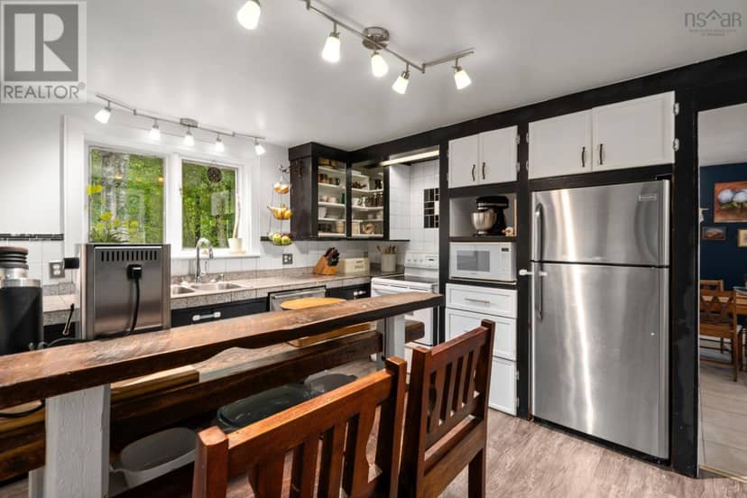 162 Lakewood Dr — photo 12 of 40