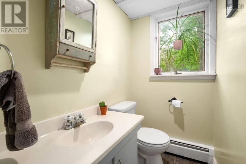 162 Lakewood Dr — photo 23 of 40