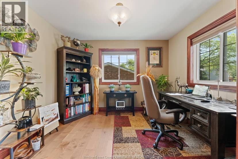 270 Irwin AVENUE — photo 13 of 33