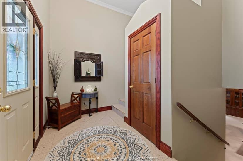 270 Irwin AVENUE, Essex, photo 7