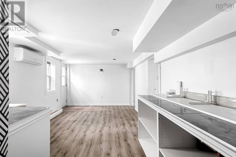 3581 Acadia Street — photo 14 of 39