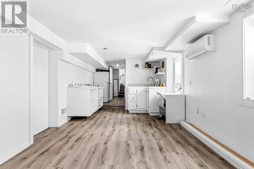 3581 Acadia Street — photo 18 of 39