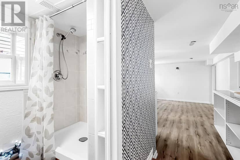 3581 Acadia Street — photo 15 of 39